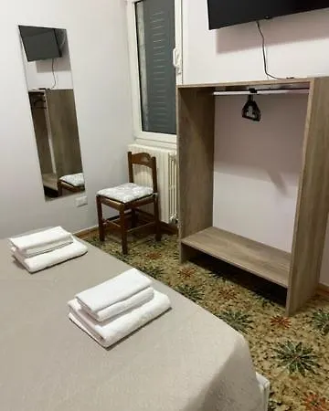 فندق مبيت وإفطار Dimora Nonna Ada *