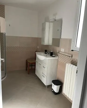 Dimora Nonna Ada Panzió 3*