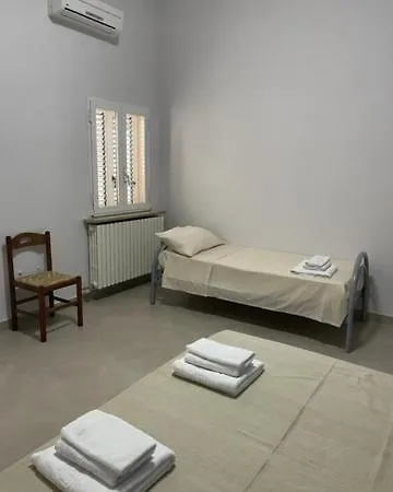 Dimora Nonna Ada Couette-café Aradeo